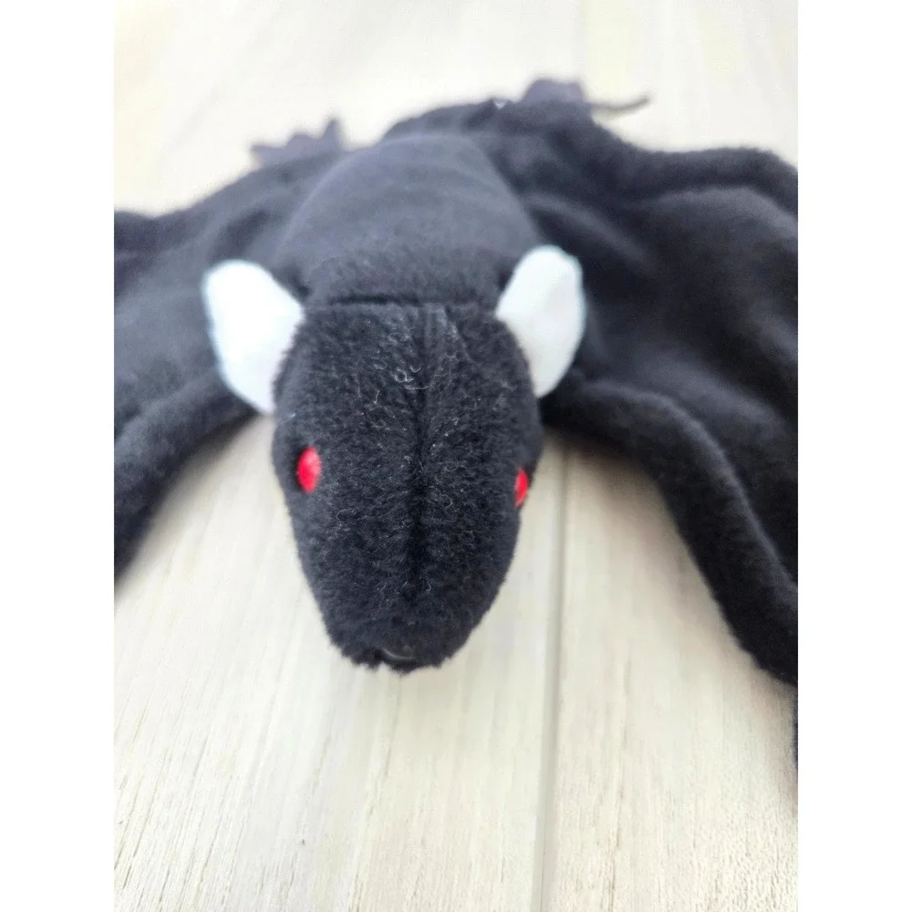 NWT-RETIRED -Radar-Ty Beanie Baby the Bat Black Plush Vintage 1995-bent tag